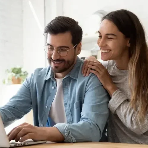 Jade Finance | Couple using laptop to Apply Online